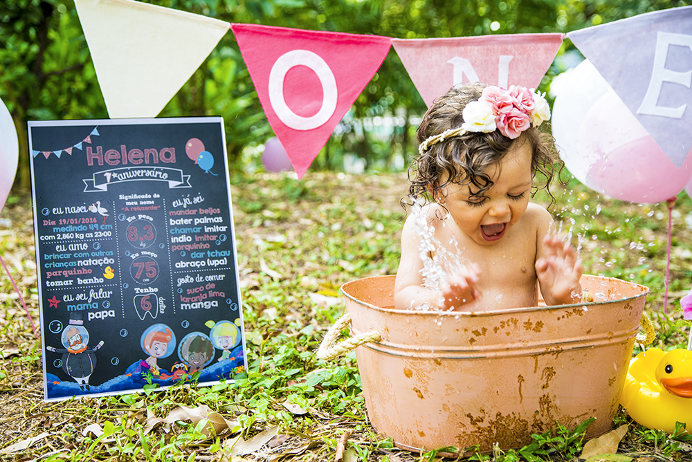 ensaio fotografico pre aniversário menina bebe infantil  tema mundo bita book fotografia smash the fruit farra frutas felicidade retrato close rio de janeiro niteroi são Gonçalo