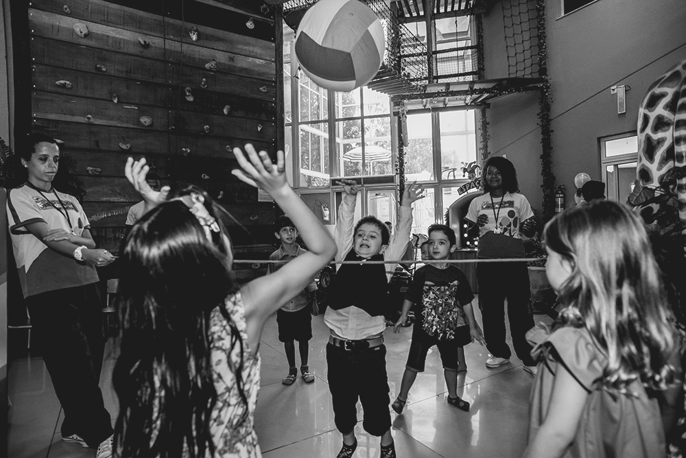 Cobertura fotográfica festa de aniversário tema alice no país das maravilhas menina criança infantil book fotográfico fotografia bolo docinhos brincadeiras niteroi rio de janeiro são Gonçalo