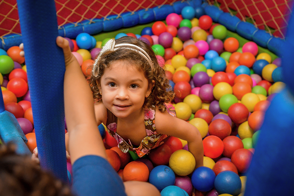 Cobertura fotográfica festa de aniversário tema minions menino criança infantil book fotográfico fotografia meu malvado favorito bolo docinhos brincadeiras niteroi rio de janeiro são Gonçalo