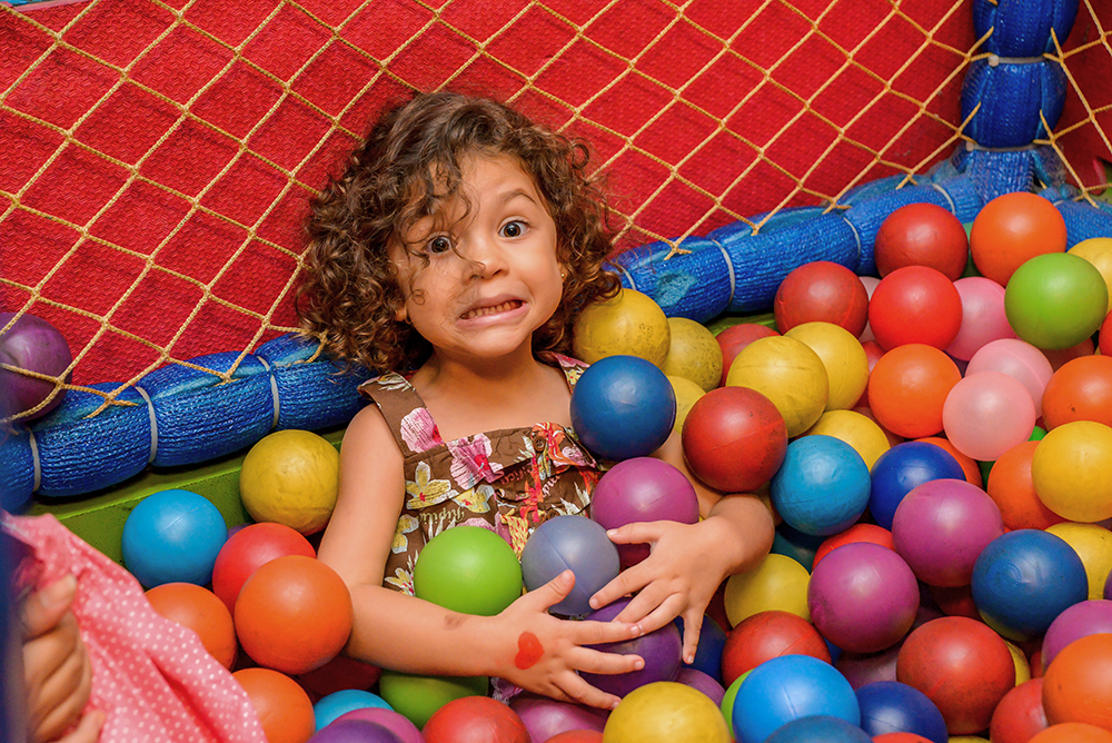 Cobertura fotográfica festa de aniversário tema minions menino criança infantil book fotográfico fotografia meu malvado favorito bolo docinhos brincadeiras niteroi rio de janeiro são Gonçalo