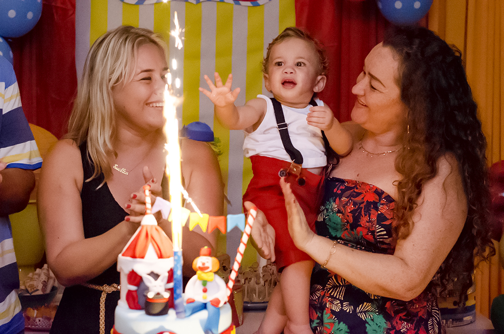 Cobertura fotográfica festa de aniversário tema circo menino criança infantil book fotográfico fotografia palhaços bolo docinhos brincadeiras piscina de bolinhas niteroi rio de janeiro são Gonçalo
