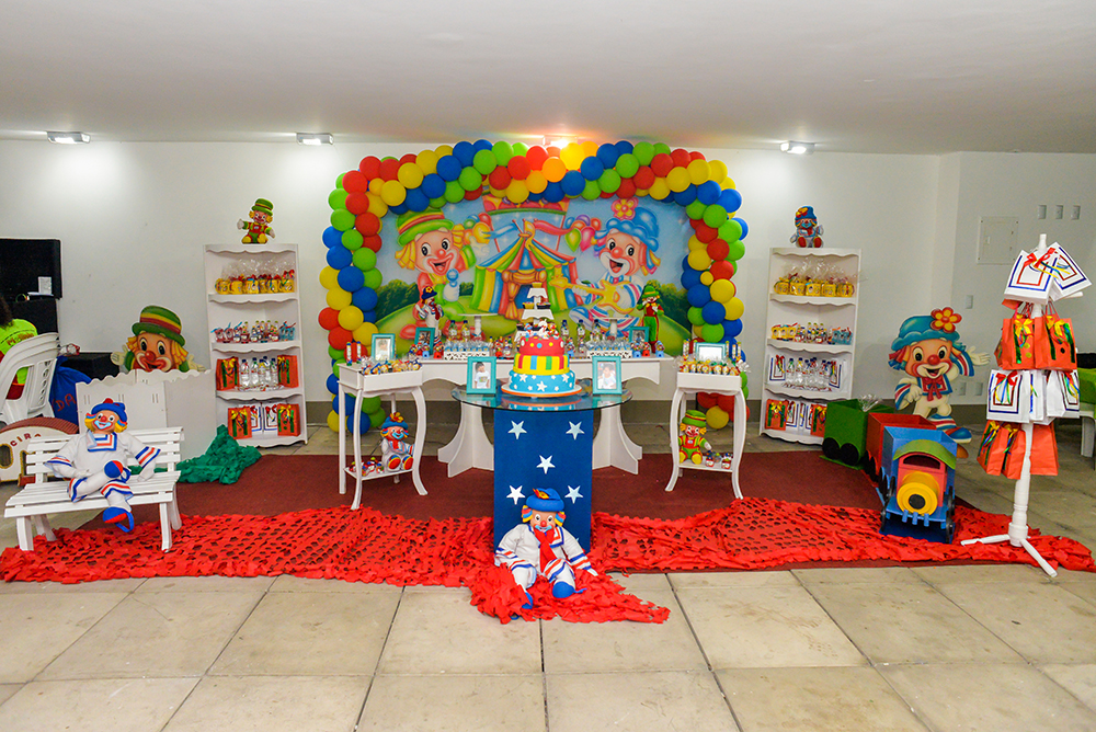 Cobertura fotográfica festa de aniversário tema patati patatá menino criança infantil book fotográfico fotografia palhaço bolo cama elástica docinhos brincadeiras niteroi rio de janeiro são Gon&ccedi