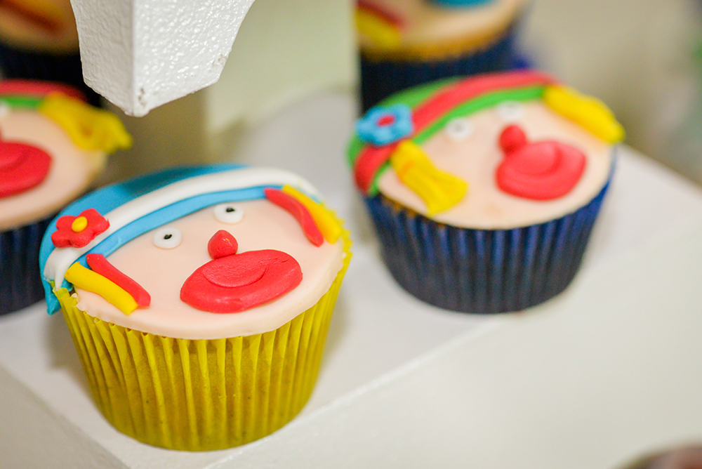 Cobertura fotográfica festa de aniversário tema patati patatá menino criança infantil book fotográfico fotografia palhaço bolo cama elástica docinhos brincadeiras niteroi rio de janeiro são Gon&ccedi