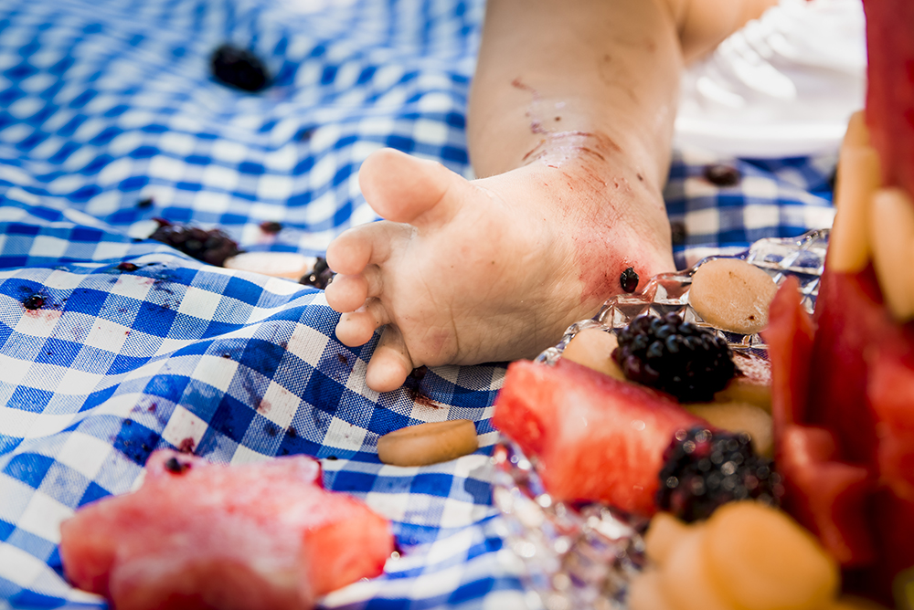 ensaio fotografico pre aniversário menino bebe infantil  book fotografia smash the fruit pequeno príncipe temático closes retrato banheira pos banho rio de janeiro niteroi são Gonçalo