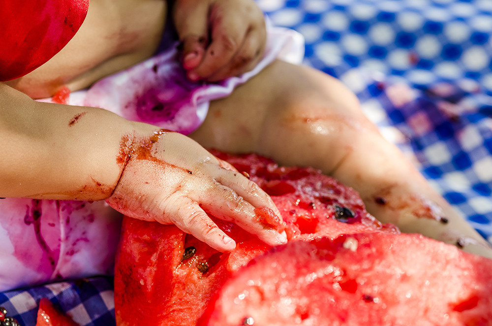 ensaio fotografico pre aniversário menino bebe infantil  book fotografia smash the fruit pequeno príncipe temático closes retrato banheira pos banho rio de janeiro niteroi são Gonçalo