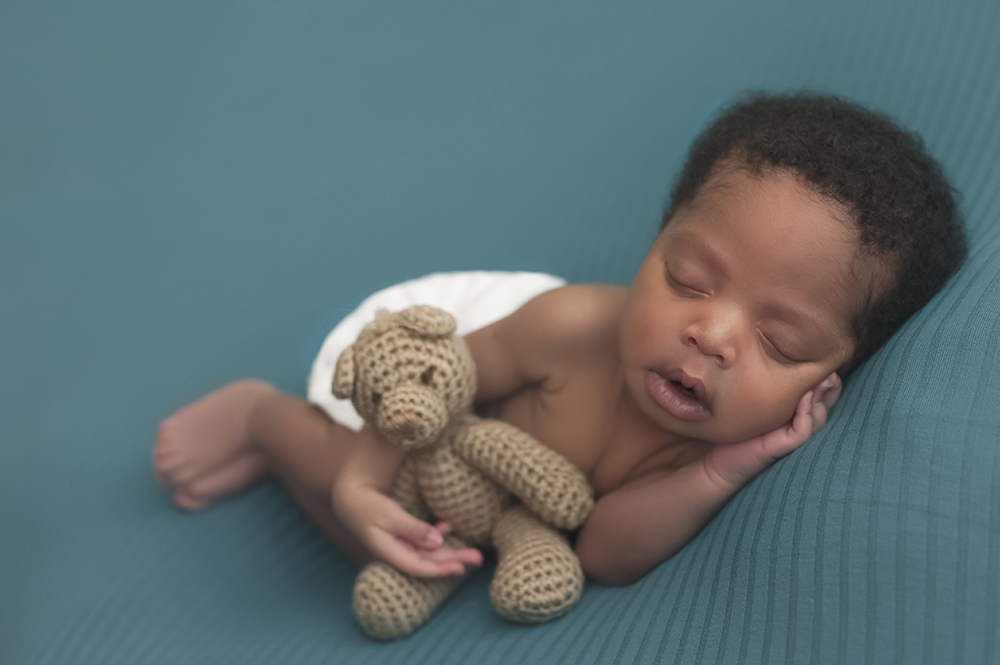 ensaio fotográfico newborn bebe gêmeos recém nascidos book fotográfico fotografia pose sonequinha urso estúdio rio de janeiro niteroi são Gonçalo