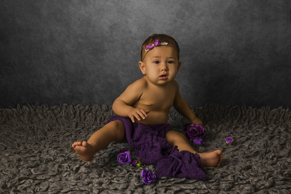 ensaio fotografico menina bebe infantil  book fotografia acompanhamento trimestral paris torre eifel closes retrato violetas flores jardim rio de janeiro niteroi são Gonçalo