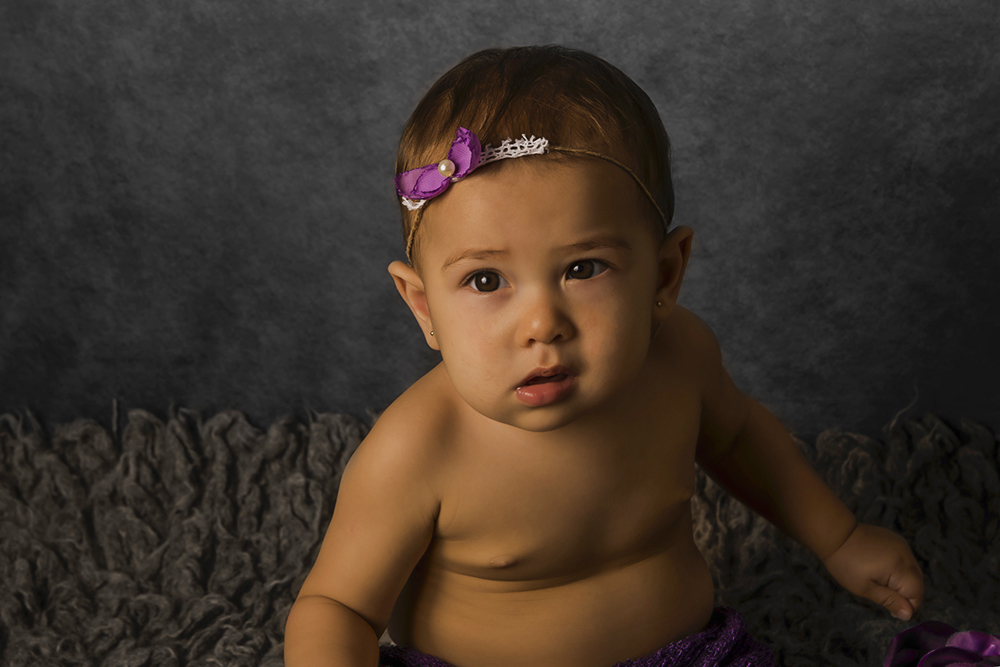 ensaio fotografico menina bebe infantil  book fotografia acompanhamento trimestral paris torre eifel closes retrato violetas flores jardim rio de janeiro niteroi são Gonçalo