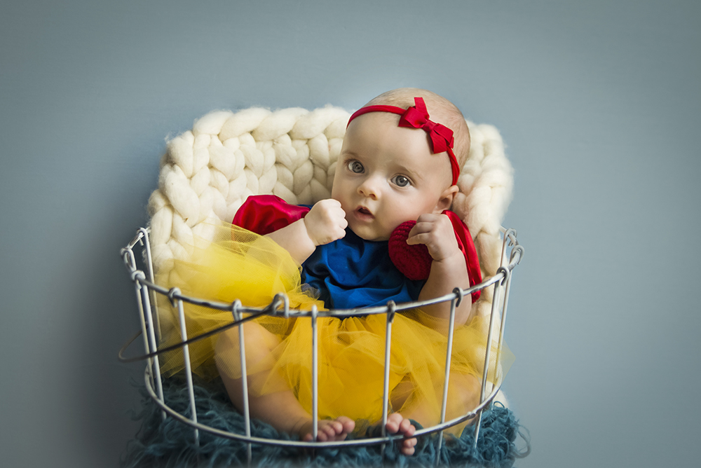 ensaio fotográfico temático  branca de neve bebe menina book fotografia acompanhamento trimestral estúdio rio de janeiro niteroi são Gonçalo