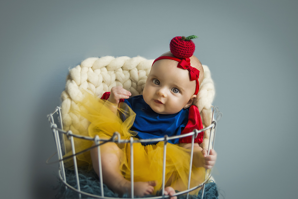 ensaio fotográfico temático  branca de neve bebe menina book fotografia acompanhamento trimestral estúdio rio de janeiro niteroi são Gonçalo