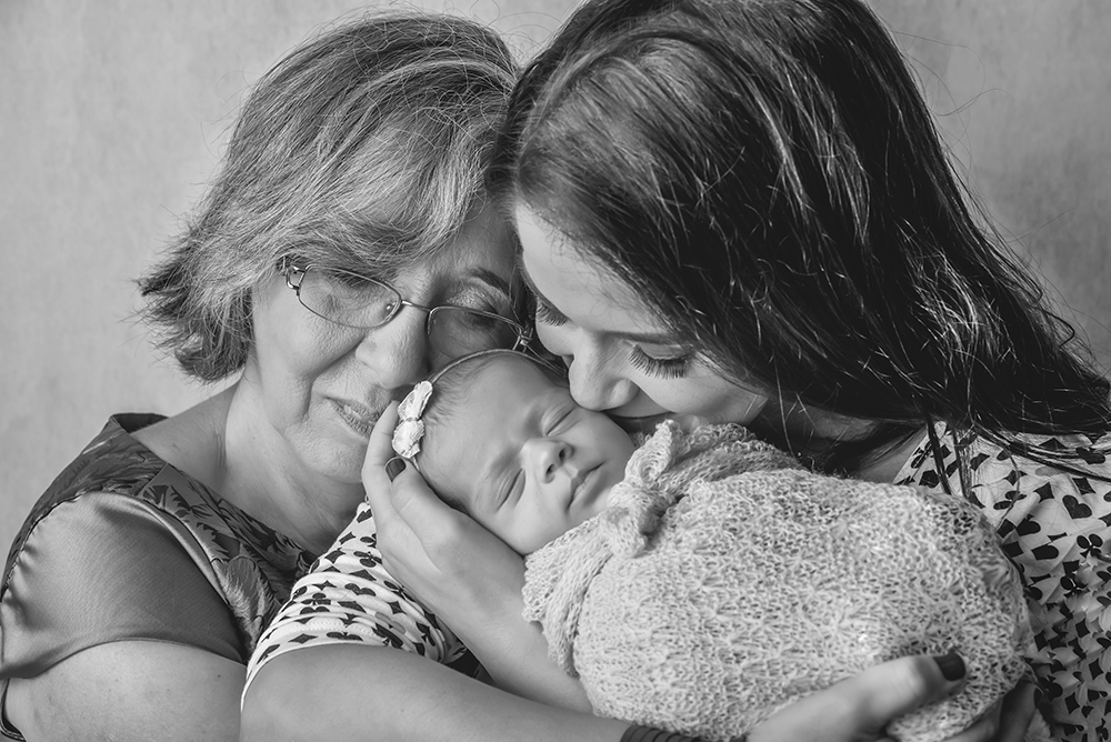 ensaio fotográfico dia das mães miniensaio newborn bebe menina book fotografia temático estúdio rio de janeiro niteroi são Gonçalo