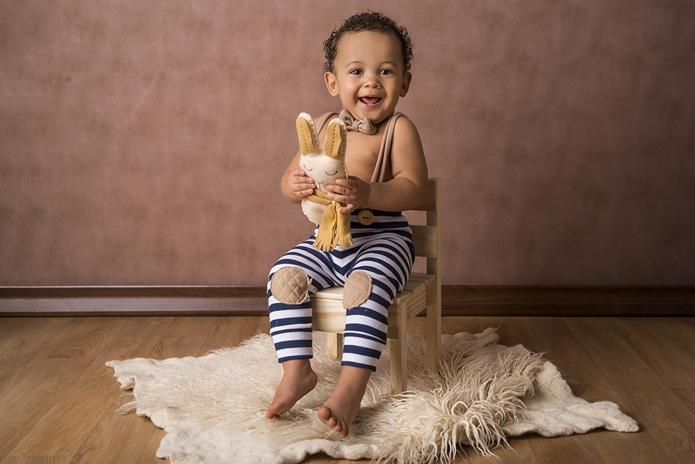 ensaio fotografico pre aniversário menino bebe infantil  book fotografia acompanhamento trimestral vintage suspensório gravata borboleta bicho de pelúcia rio de janeiro niteroi são Gonçalo