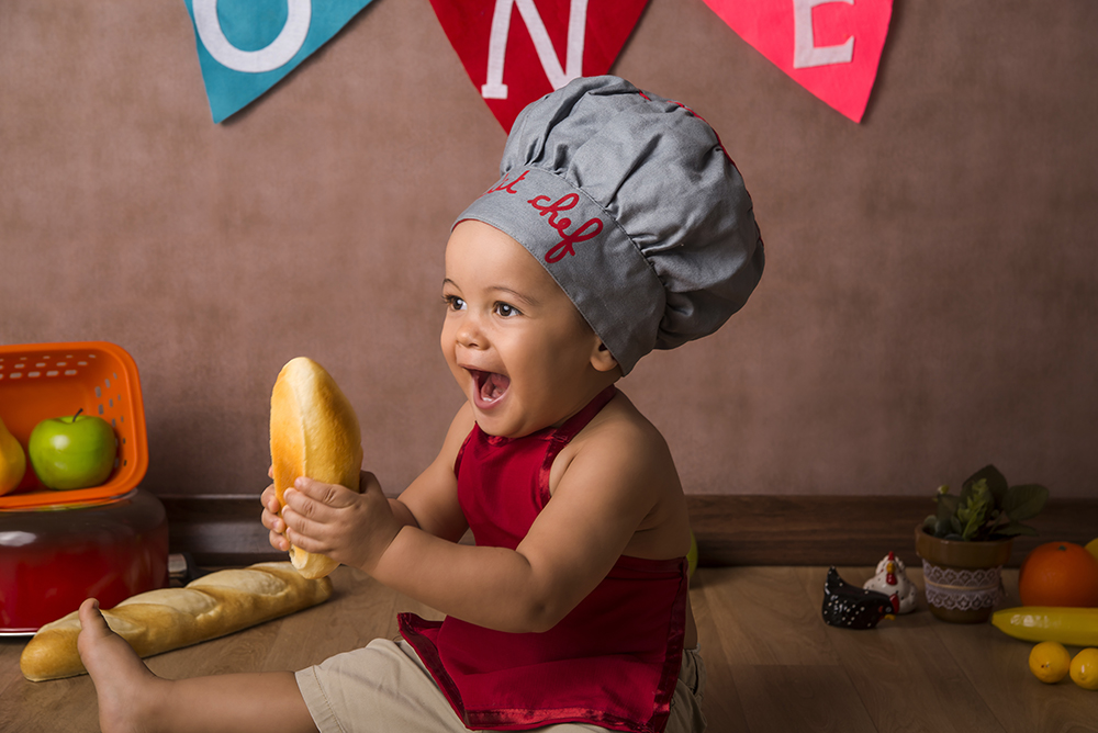 ensaio fotografico pre aniversário menino bebe infantil  book fotografia acompanhamento trimestral smash the fruit fruta chef de cozinha retrato banheira pos banho rio de janeiro niteroi são Gonçalo