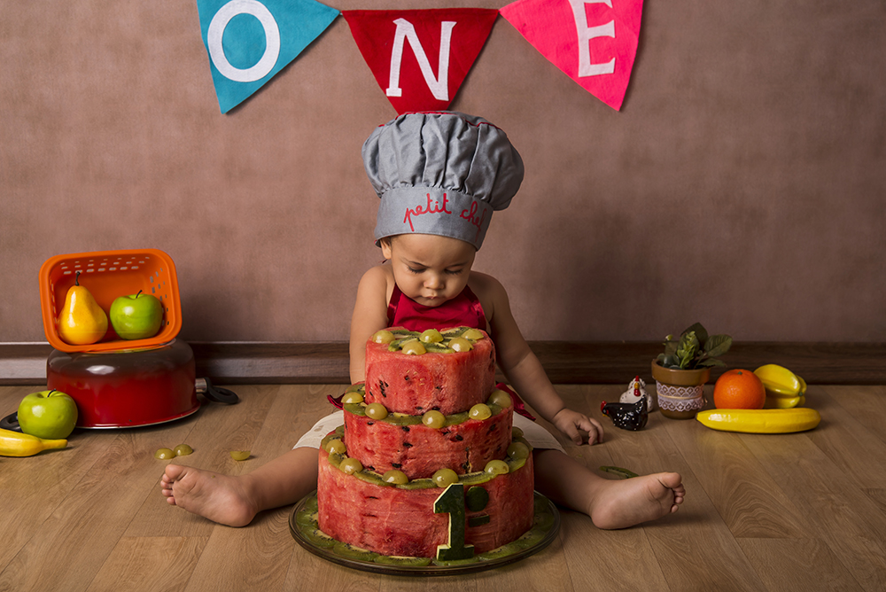 ensaio fotografico pre aniversário menino bebe infantil  book fotografia acompanhamento trimestral smash the fruit fruta chef de cozinha retrato banheira pos banho rio de janeiro niteroi são Gonçalo