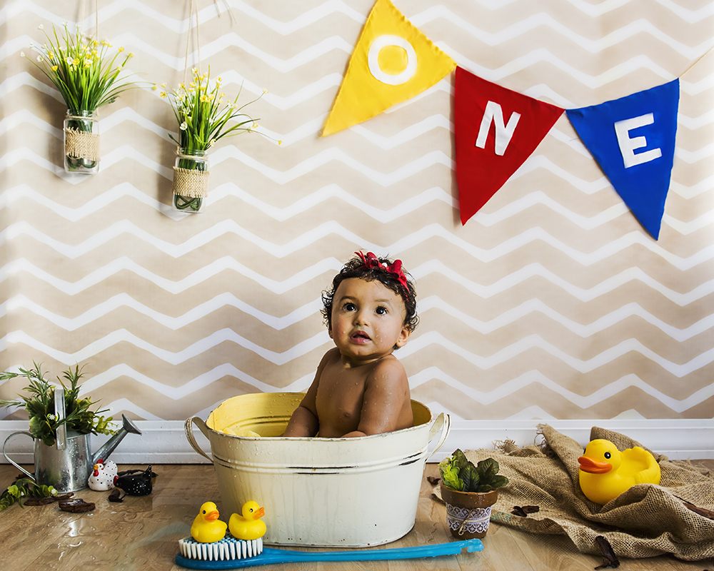 Ensaio smash the cake, ensaio bebê, fotógrafa em Niterói, smash the cake Niterói, smash the cake Rio de Janeiro, smash the cake São Goncalo, smash the cake temático, nossa casa petit, ensaio fotográfico, sessão fotográfica, galinha pintadinha, splash