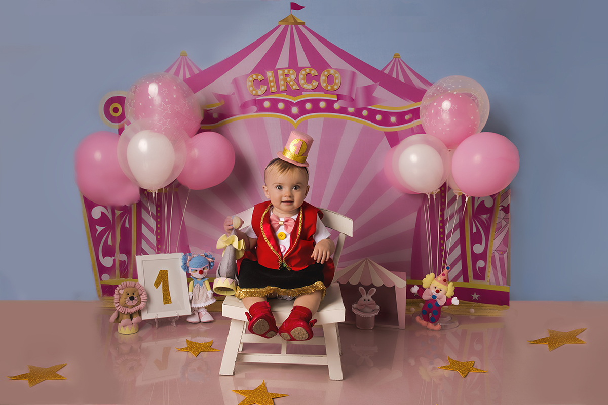 Ensaio smash the cake, ensaio bebê, fotógrafa em Niterói, smash the cake Niterói, smash the cake Rio de Janeiro, smash the cake São Goncalo, smash the cake temático, nossa casa petit, ensaio fotográfico, sessão fotográfica, circo rosa, splash