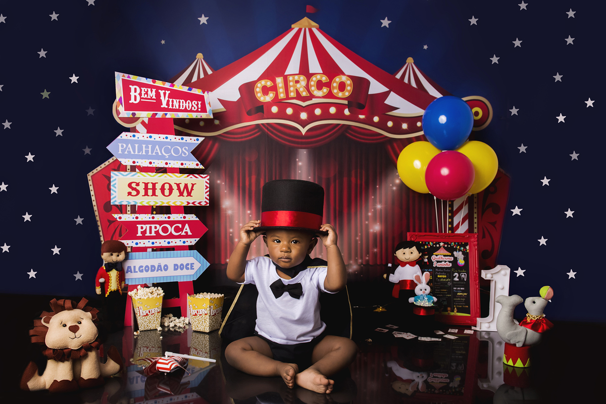 Ensaio smash the cake, ensaio bebê, fotógrafa em Niterói, smash the cake Niterói, smash the cake Rio de Janeiro, smash the cake São Goncalo, smash the cake temático, nossa casa petit, ensaio fotográfico, sessão fotográfica, circo tradicional, splash