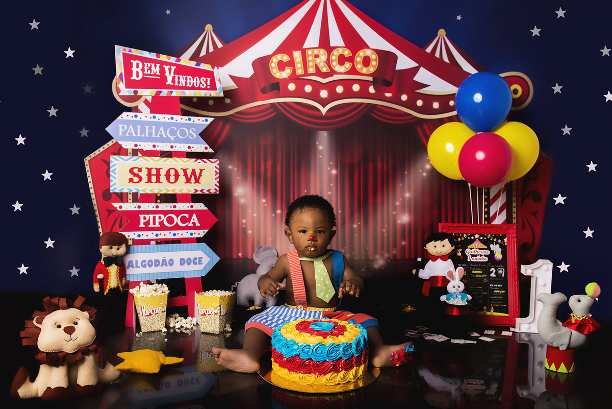 Ensaio smash the cake, ensaio bebê, fotógrafa em Niterói, smash the cake Niterói, smash the cake Rio de Janeiro, smash the cake São Goncalo, smash the cake temático, nossa casa petit, ensaio fotográfico, sessão fotográfica, circo tradicional, splash