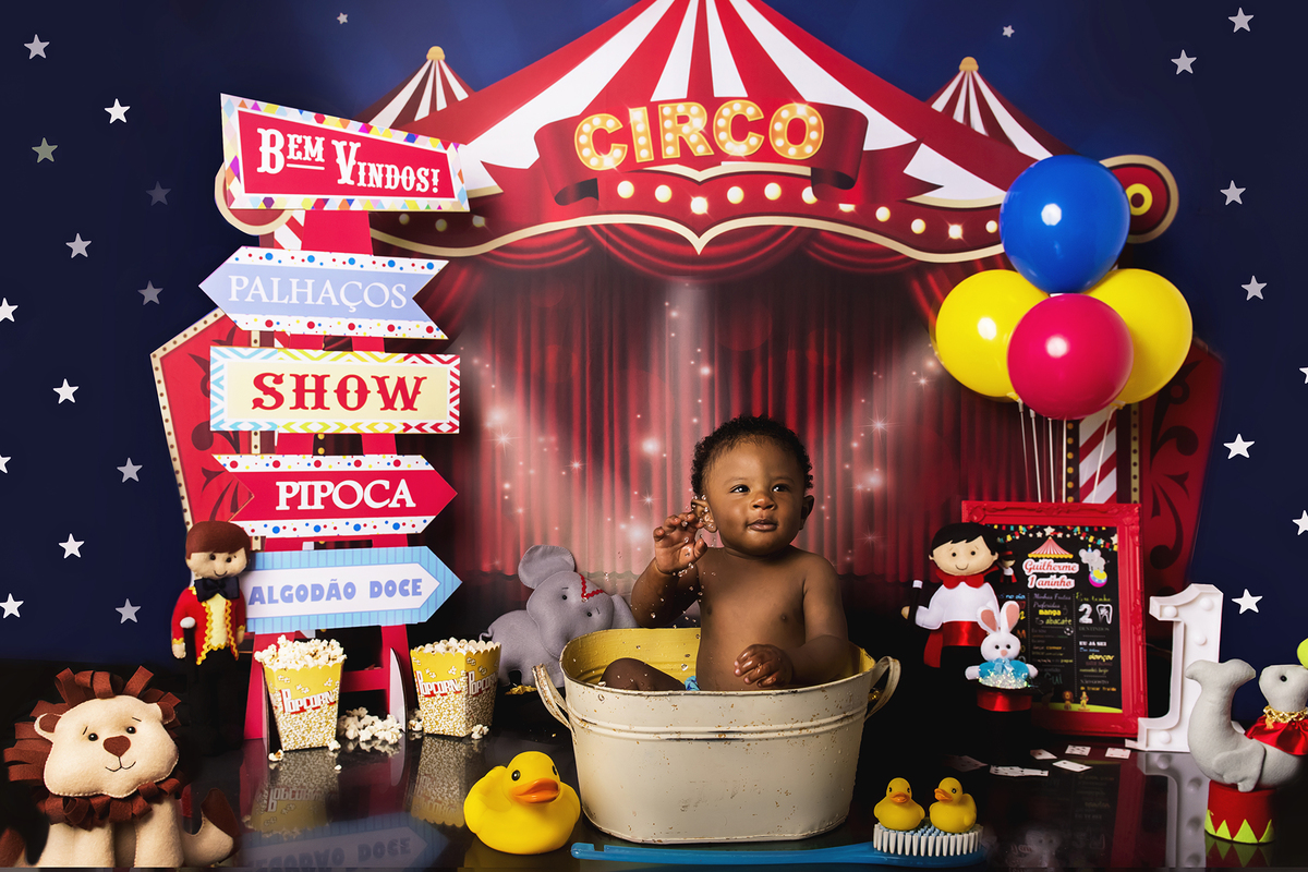 Ensaio smash the cake, ensaio bebê, fotógrafa em Niterói, smash the cake Niterói, smash the cake Rio de Janeiro, smash the cake São Goncalo, smash the cake temático, nossa casa petit, ensaio fotográfico, sessão fotográfica, circo tradicional, splash