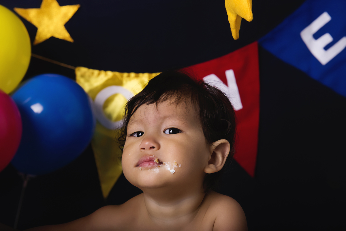 Ensaio smash the cake, ensaio bebê, fotógrafa em Niterói, smash the cake Niterói, smash the cake Rio de Janeiro, smash the cake São Goncalo, smash the cake temático, nossa casa petit, ensaio fotográfico, sessão fotográfica, pequeno principe, splash