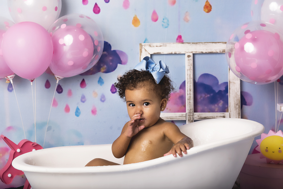 Ensaio smash the cake, ensaio bebê, fotógrafa em Niterói, smash the cake Niterói, smash the cake Rio de Janeiro, smash the cake São Goncalo, smash the cake temático, nossa casa petit, ensaio fotográfico, sessão fotográfica, chuva de amor, splash