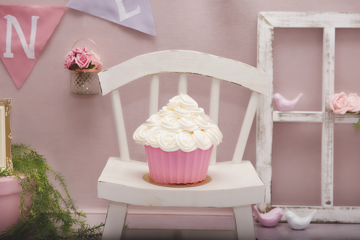 Ensaio smash the cake, ensaio bebê, fotógrafa em Niterói, smash the cake Niterói, smash the cake Rio de Janeiro, smash the cake São Goncalo, smash the cake temático, nossa casa petit, ensaio fotográfico, sessão fotográfica, jardim encantado, splash