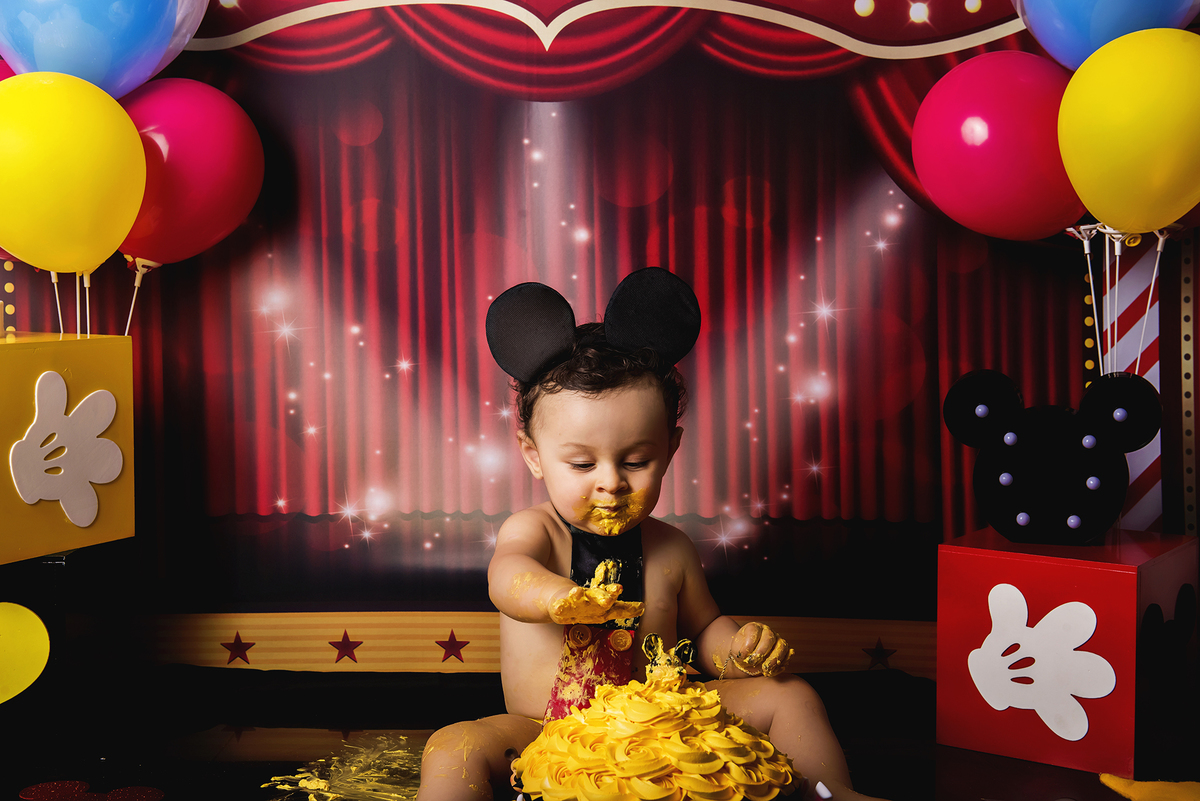 Ensaio smash the cake, ensaio bebê, fotógrafa em Niterói, smash the cake Niterói, smash the cake Rio de Janeiro, smash the cake São Goncalo, smash the cake temático, nossa casa petit, ensaio fotográfico, sessão fotográfica, circo do mickey, splash