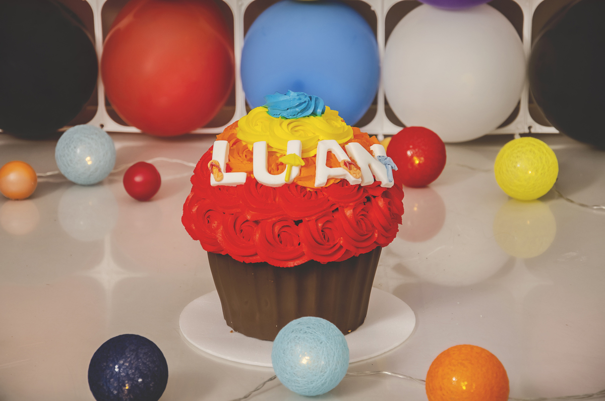 Ensaio smash the cake, ensaio bebê, fotógrafa em Niterói, smash the cake Niterói, smash the cake Rio de Janeiro, smash the cake São Goncalo, smash the cake temático, nossa casa petit, ensaio fotográfico, sessão fotográfica, piscina de bolinha, splash