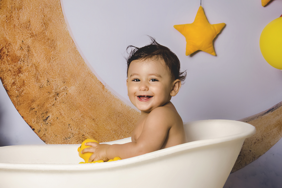 Ensaio smash the cake, ensaio bebê, fotógrafa em Niterói, smash the cake Niterói, smash the cake Rio de Janeiro, smash the cake São Goncalo, smash the cake temático, nossa casa petit, ensaio fotográfico, sessão fotográfica, pequeno principe, splash