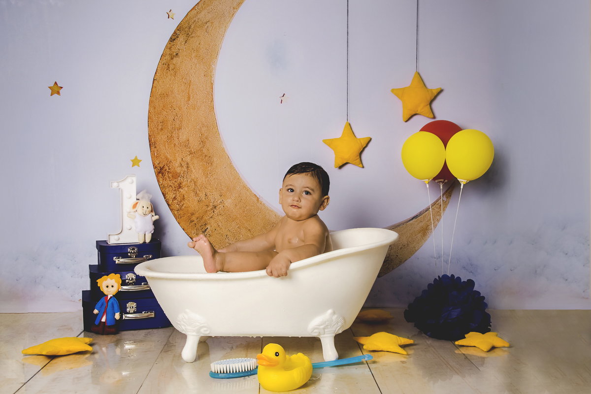 Ensaio smash the cake, ensaio bebê, fotógrafa em Niterói, smash the cake Niterói, smash the cake Rio de Janeiro, smash the cake São Goncalo, smash the cake temático, nossa casa petit, ensaio fotográfico, sessão fotográfica, pequeno principe, splash