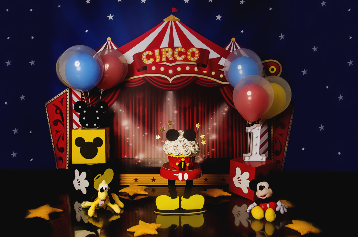 Ensaio smash the cake, ensaio bebê, fotógrafa em Niterói, smash the cake Niterói, smash the cake Rio de Janeiro, smash the cake São Goncalo, smash the cake temático, nossa casa petit, ensaio fotográfico, sessão fotográfica, circo do mickey, splash