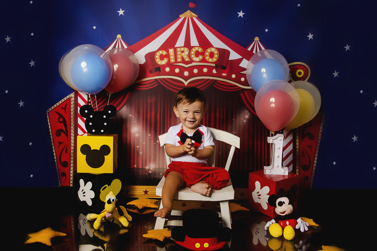 Ensaio smash the cake, ensaio bebê, fotógrafa em Niterói, smash the cake Niterói, smash the cake Rio de Janeiro, smash the cake São Goncalo, smash the cake temático, nossa casa petit, ensaio fotográfico, sessão fotográfica, circo do mickey, splash