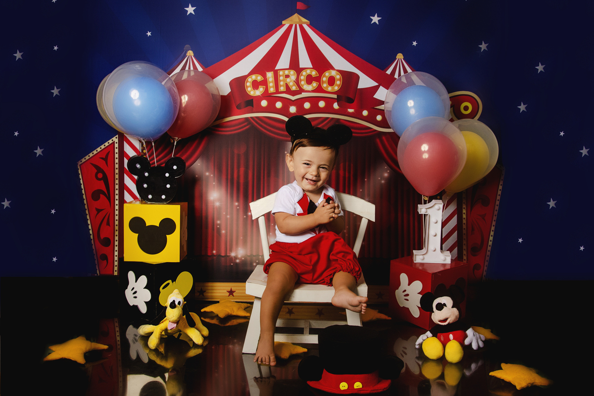 Ensaio smash the cake, ensaio bebê, fotógrafa em Niterói, smash the cake Niterói, smash the cake Rio de Janeiro, smash the cake São Goncalo, smash the cake temático, nossa casa petit, ensaio fotográfico, sessão fotográfica, circo do mickey, splash