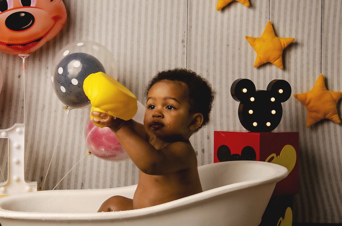 ke, ensaio bebê, fotógrafa em Niterói, smash the cake Niterói, smash the cake Rio de Janeiro, smash the cake São Goncalo, smash the cake temático, nossa casa petit, ensaio fotográfico, sessão fotográfica, mickey, splas