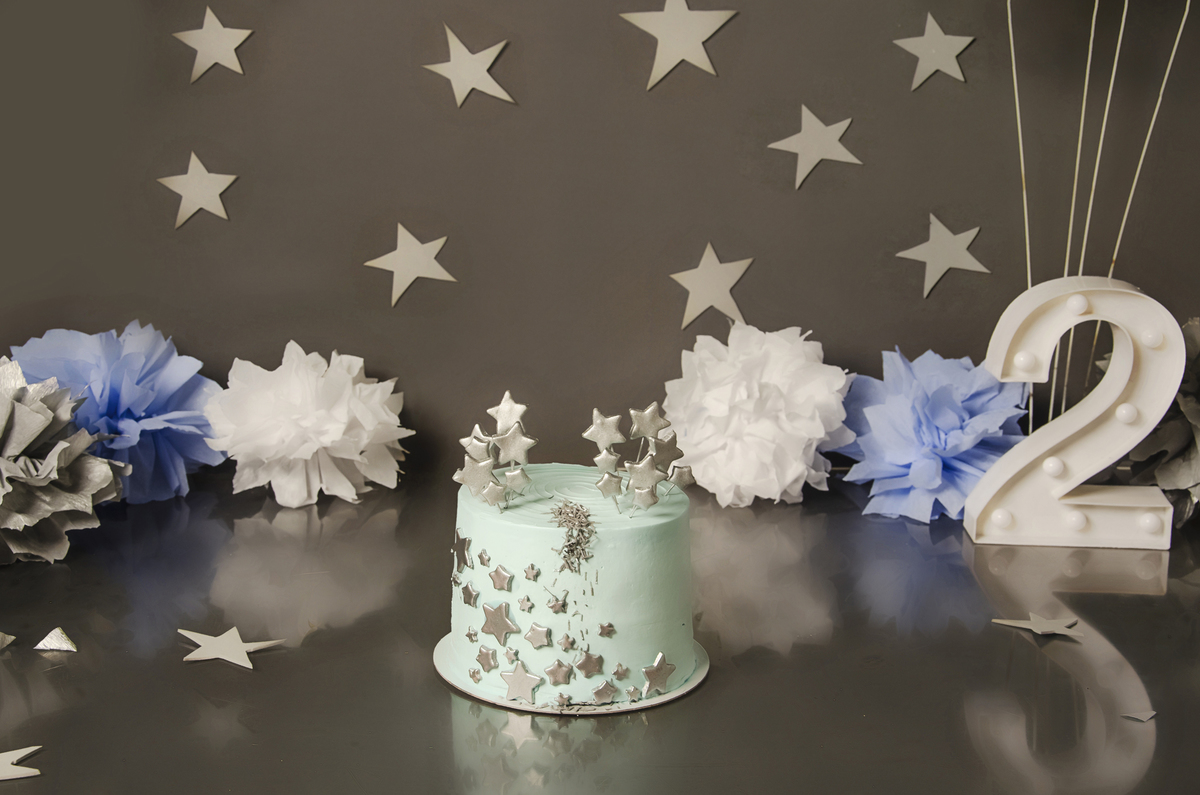 Ensaio smash the cake, ensaio bebê, fotógrafa em Niterói, smash the cake Niterói, smash the cake Rio de Janeiro, smash the cake São Goncalo, smash the cake temático, nossa casa petit, ensaio fotográfico, sessão fotográfica, astronauta, splash