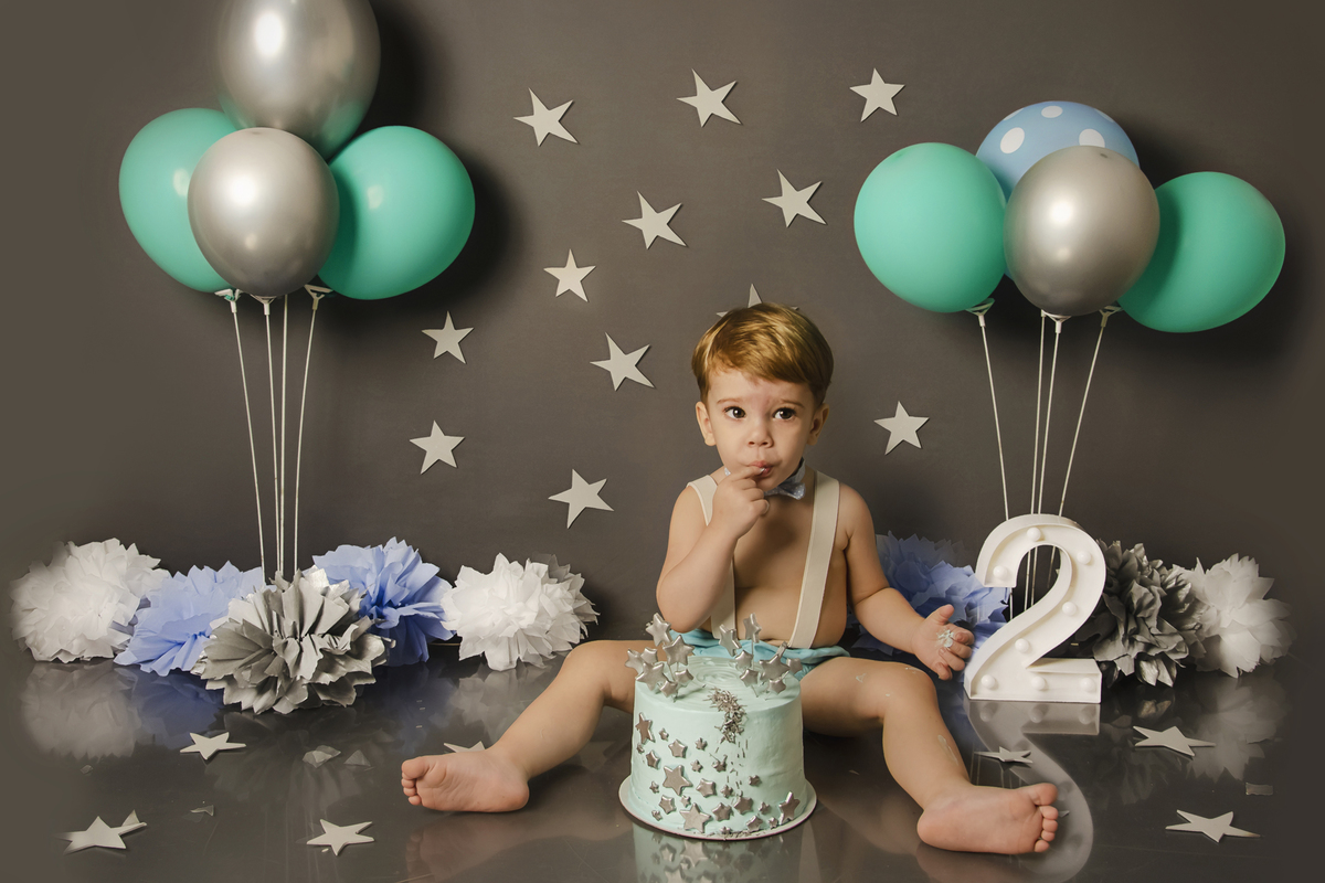 Ensaio smash the cake, ensaio bebê, fotógrafa em Niterói, smash the cake Niterói, smash the cake Rio de Janeiro, smash the cake São Goncalo, smash the cake temático, nossa casa petit, ensaio fotográfico, sessão fotográfica, astronauta, splash