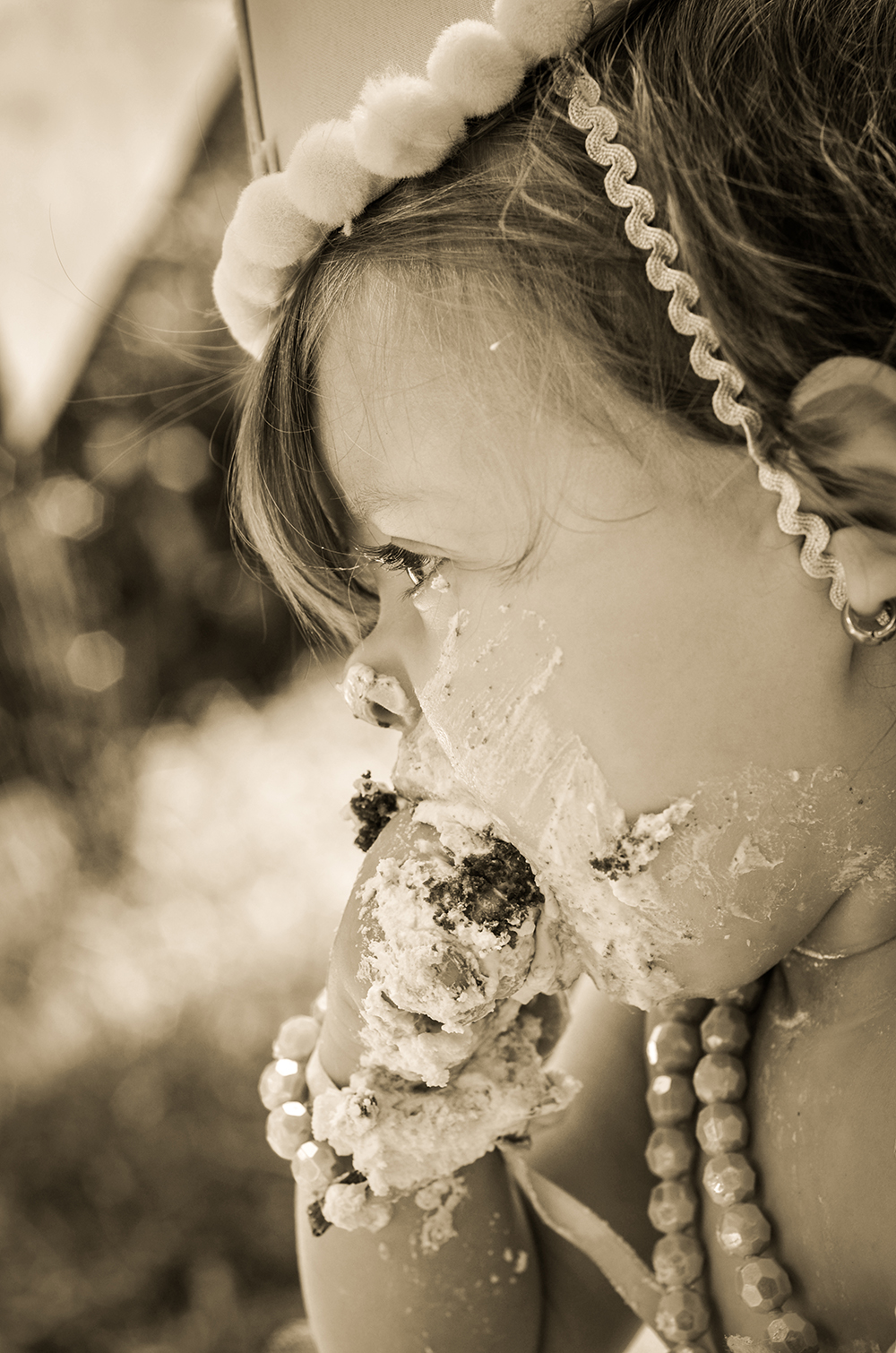 ensaio fotografico pre aniversário menina bebe infantil  book fotografia smash the cake tema realeza princesa rainha coroa saia de tule rosa closes retrato rio de janeiro niteroi são Gonçalo