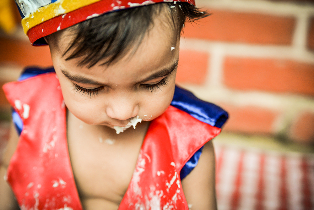 ensaio fotografico pre aniversário menino bebe infantil  book fotografia smash the cake tema pequeno príncipe picinic pos banho closes retrato rio de janeiro niteroi são Gonçalo