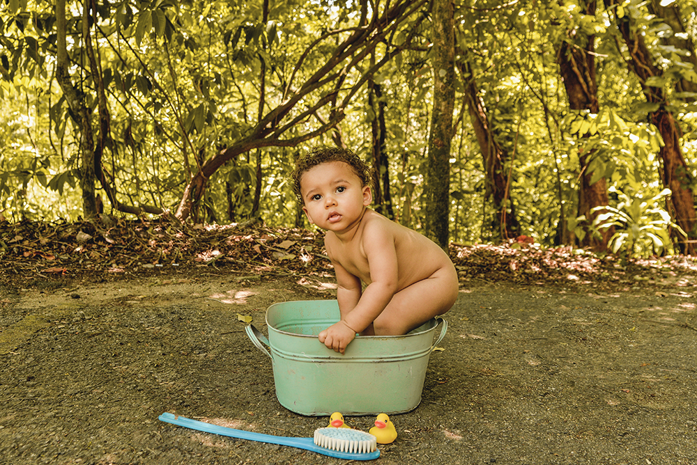 ensaio fotografico pre aniversário menino bebe infantil  book fotografia acompanhamento trimestral smash the cake tema circo palhaço picnic banho de balde retrato rio de janeiro niteroi são Gonçalo