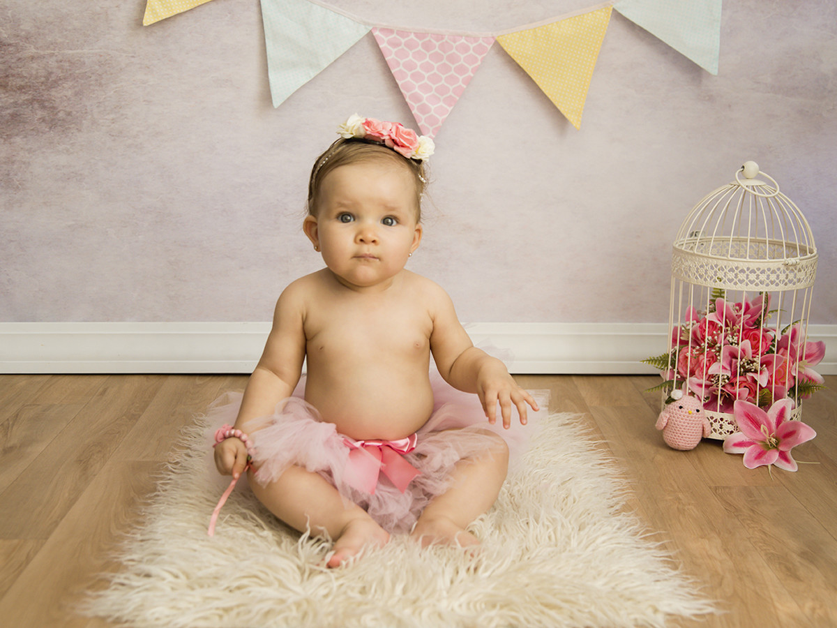 ensaio fotografico temático menina bebe infantil book fotografia bailarina saia de tule cestinho bandeirinhas rosa rio de janeiro niteroi são Gonçalo