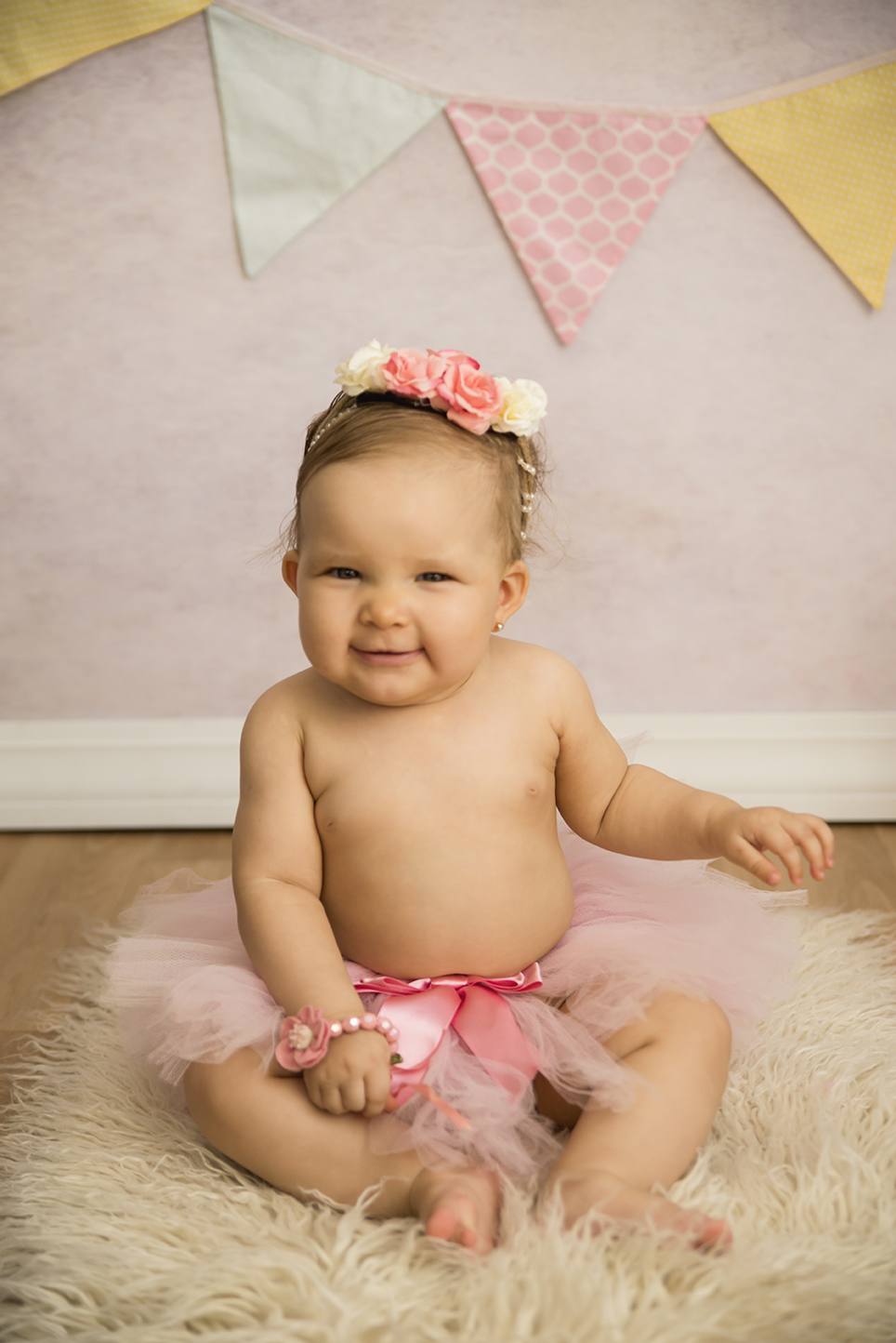 ensaio fotografico temático menina bebe infantil book fotografia bailarina saia de tule cestinho bandeirinhas rosa rio de janeiro niteroi são Gonçalo