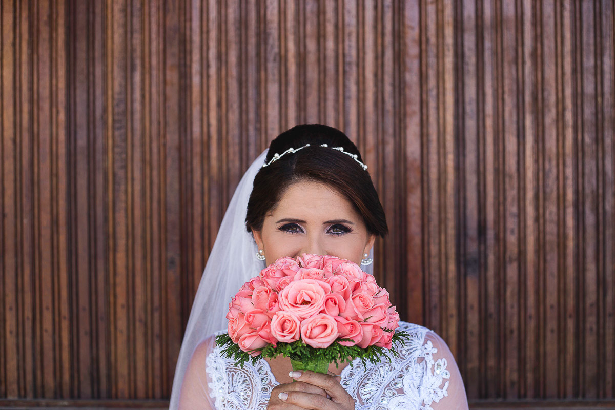 noiva pronta com buquê