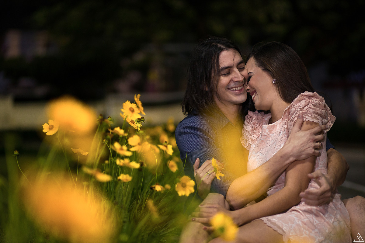 ensaio de pré casamento do casal camila e ronio feito em garanhuns por jessica mendes fotografia. fotógrafo de casamento. fotógrafo de casal.