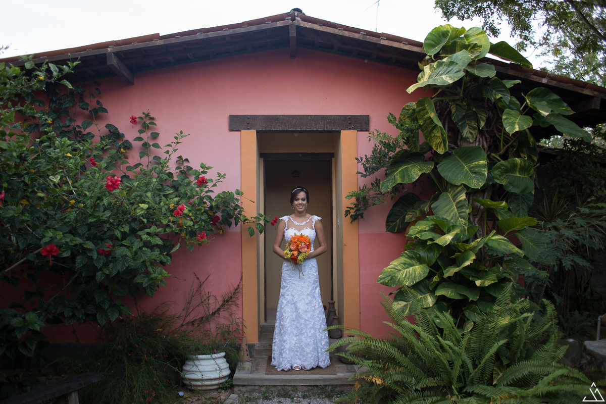 Fotógrafo de casamento. Jessica mendes fotografia. Fotos do casamento de dia. comedoria mulheres de fibra. alto do moura -pe.