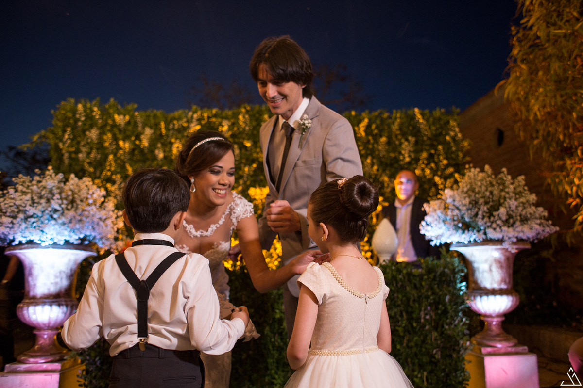 Fotógrafo de casamento. Jessica mendes fotografia. Fotos do casamento de dia. comedoria mulheres de fibra. alto do moura -pe.