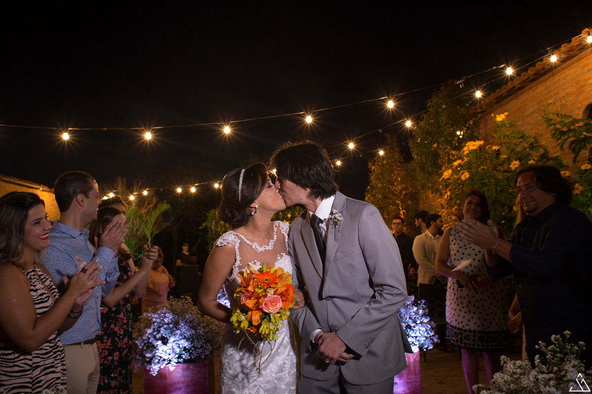 Fotógrafo de casamento. Jessica mendes fotografia. Fotos do casamento de dia. comedoria mulheres de fibra. alto do moura -pe.