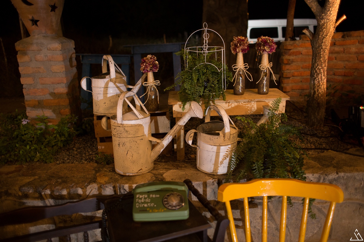 Fotógrafo de casamento. Jessica mendes fotografia. Fotos do casamento de dia. comedoria mulheres de fibra. alto do moura -pe.