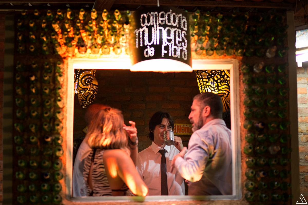 Fotógrafo de casamento. Jessica mendes fotografia. Fotos do casamento de dia. comedoria mulheres de fibra. alto do moura -pe.