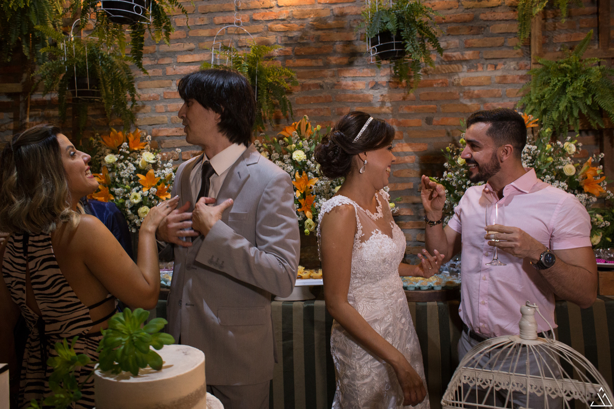 Fotógrafo de casamento. Jessica mendes fotografia. Fotos do casamento de dia. comedoria mulheres de fibra. alto do moura -pe.