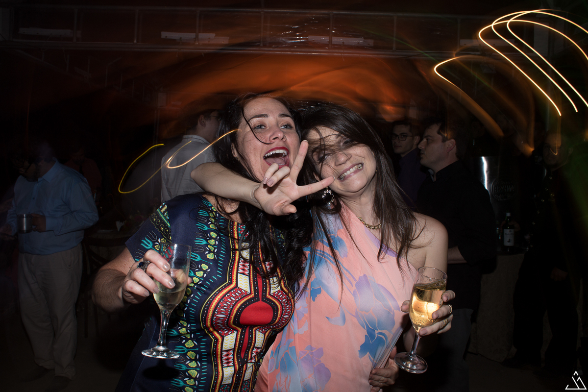 Fotógrafo de casamento. Jessica mendes fotografia. Fotos do casamento de dia. comedoria mulheres de fibra. alto do moura -pe. fotos de da balada do casamento.